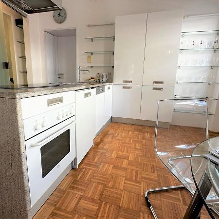Charming Starry Night Apartment Liubliana Exterior foto